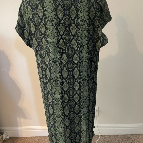 Green and black python print dress by Anthropologie - Picture 3 of 9